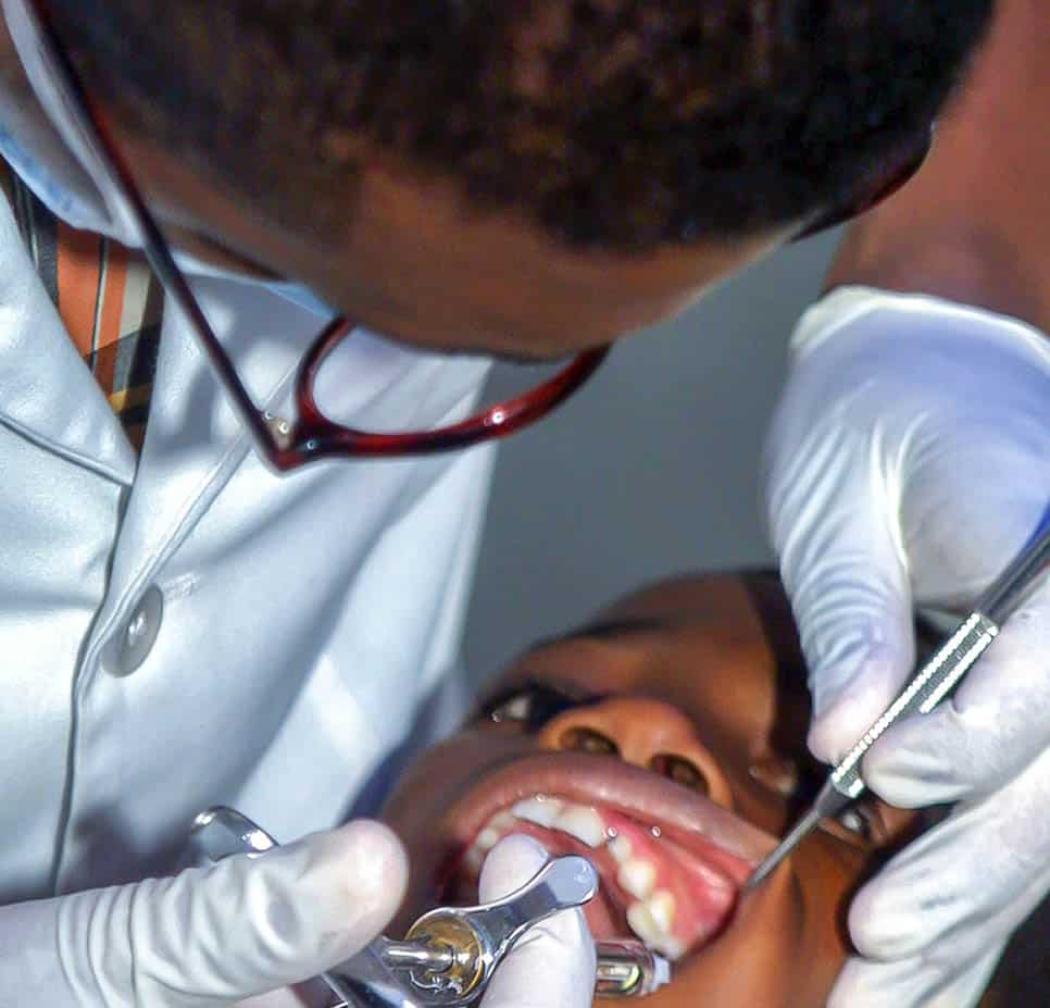 Fast and effective 1-hour teeth whitening service for instant results Southend-on-Sea